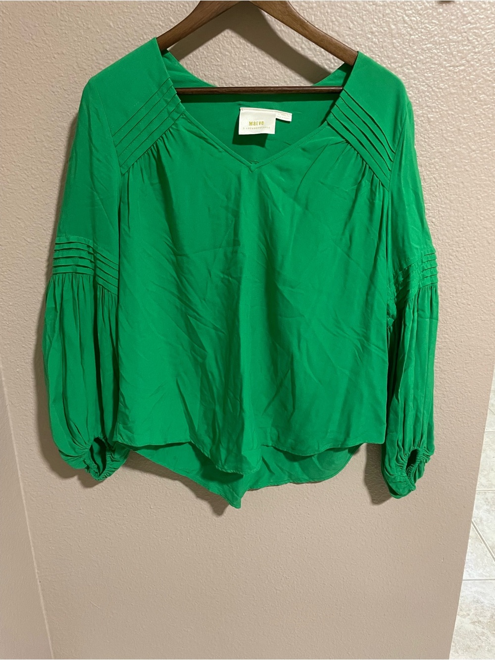 Maeve by Anthropologie Green V-Neck  Balloon Sleeve Top